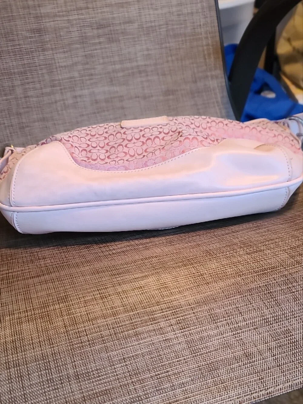 Classic Pink Shoulder Bag - Designer-Inspired Women’s Purse - Picture 4 of 6